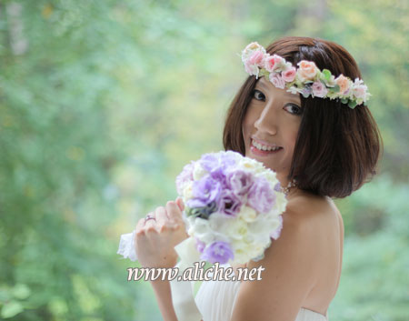 結婚式 髪型 花冠 ボブ 髪の美しさ