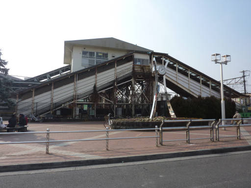 20110206・駅３･牛浜01
