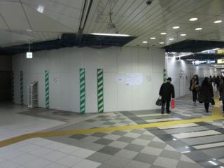 地下鉄押上駅構内で始まった東京スカイツリータウン連絡通路の工事。