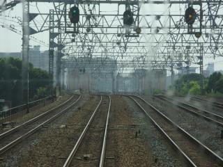 尼崎駅先の東海道線並走区間（上り列車の前面展望）